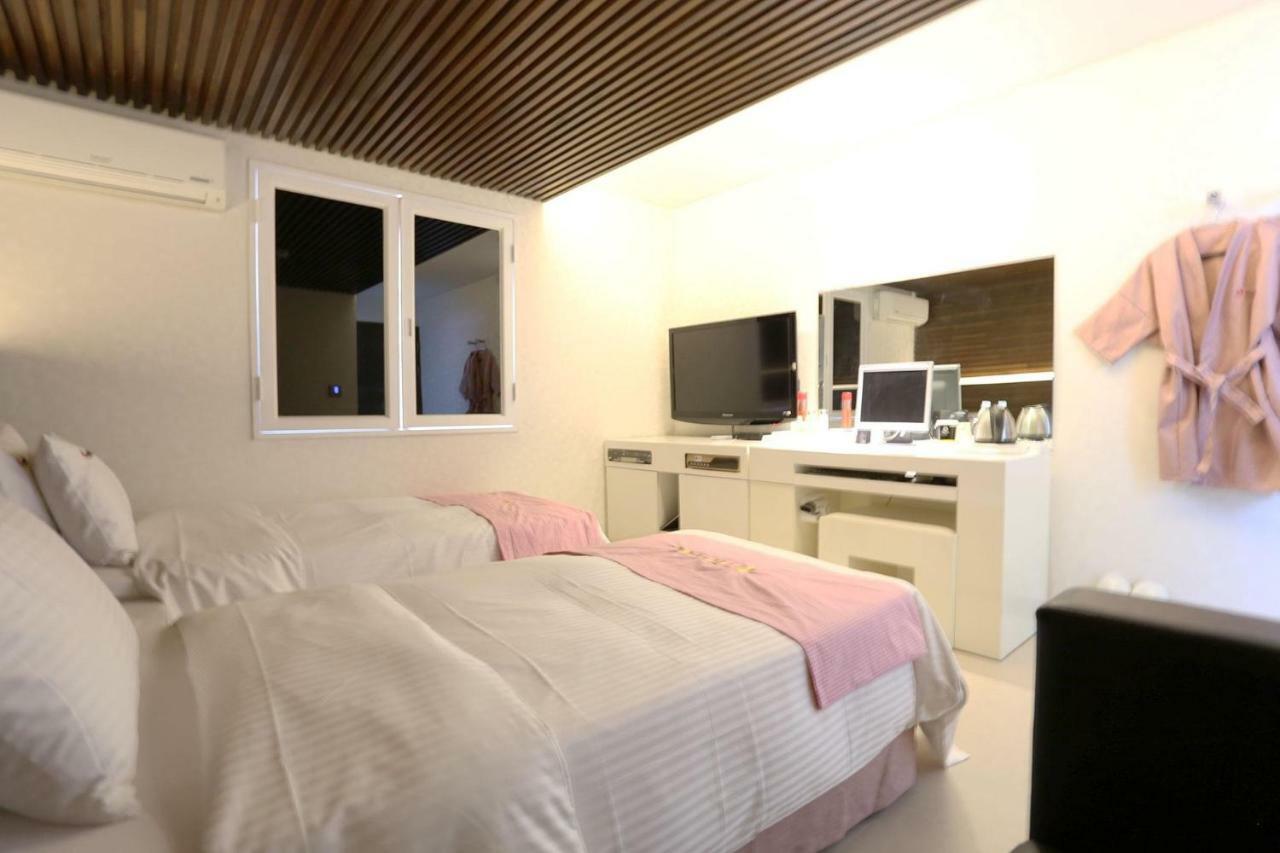 Q Hotel Paju Zewnętrze zdjęcie